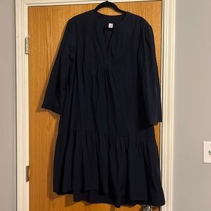 Very comfortable light weight dressing navy from the gap